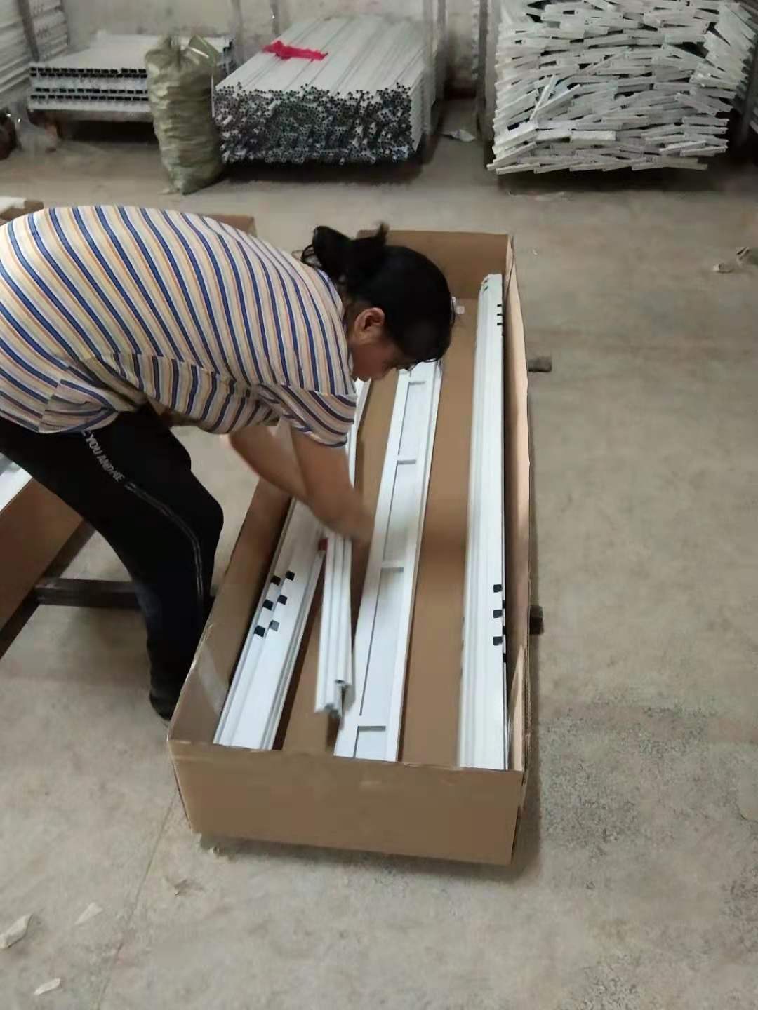 怎樣包裝雙層鐵床出貨？