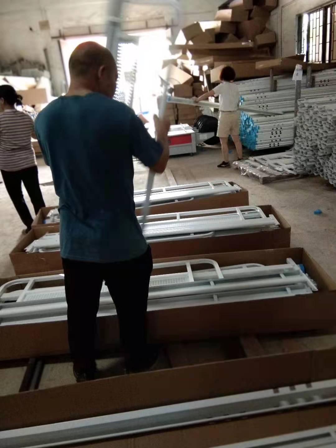 怎樣包裝雙層鐵床出貨？