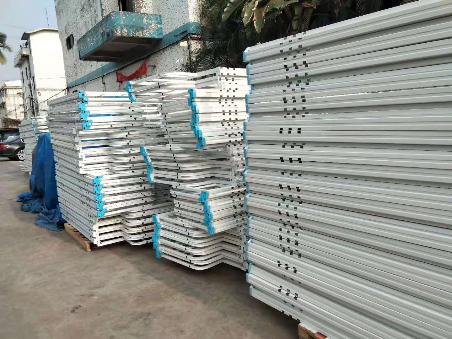 廠區(qū)堆滿鐵床，怎么辦？