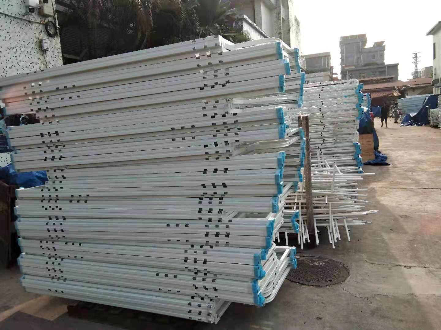 上下鋪鐵床用什么材料做的好？