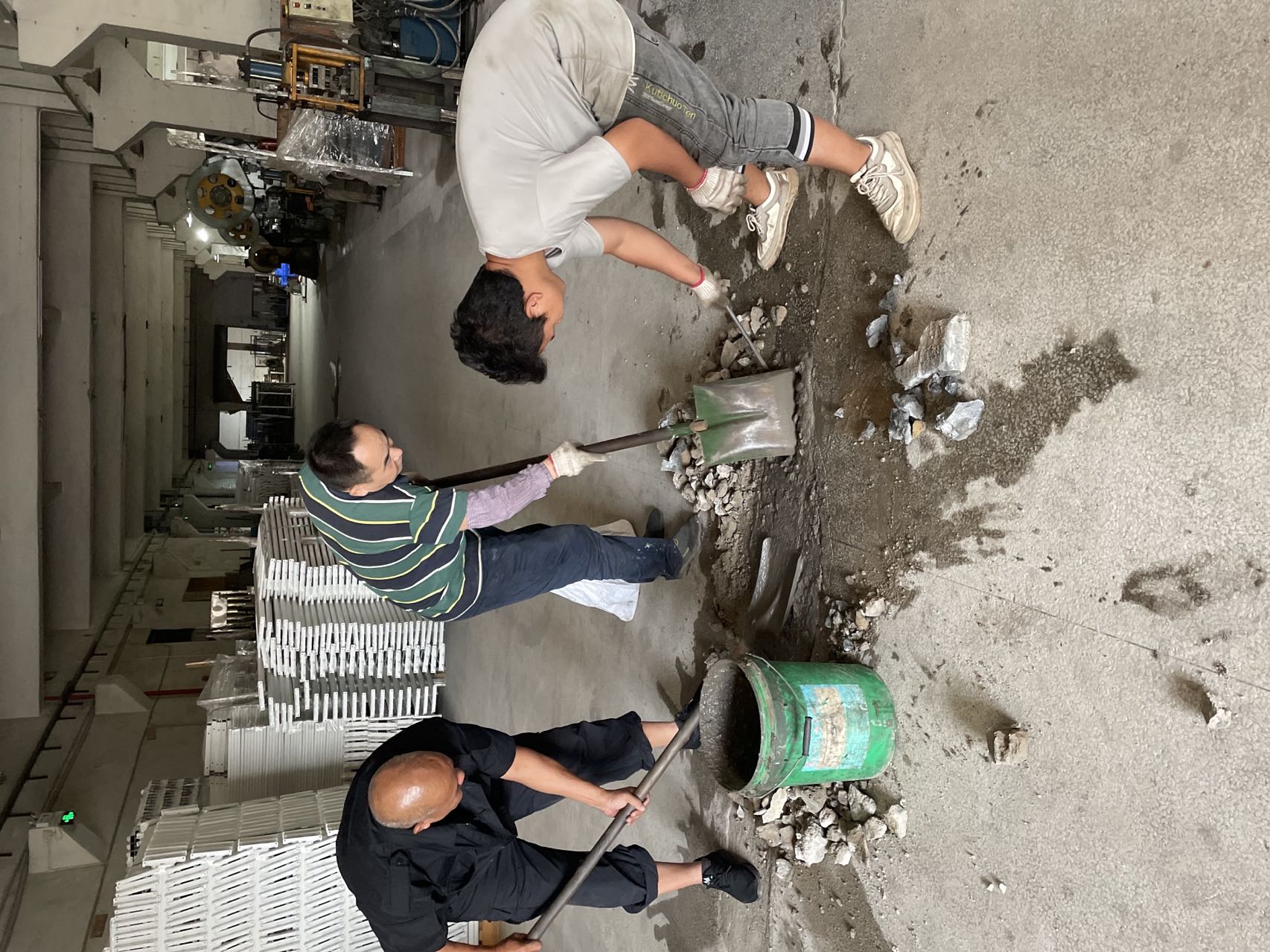 上下鋪鐵床廠家淡季整頓修理中！